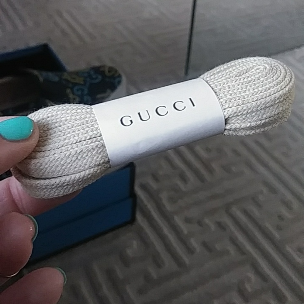 Authentic Gucci Mens Beige Shoe Laces for Sneakers